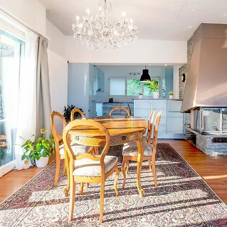 Rooms In Splendid Apartment With Parking-Stunning Lake View Montreux